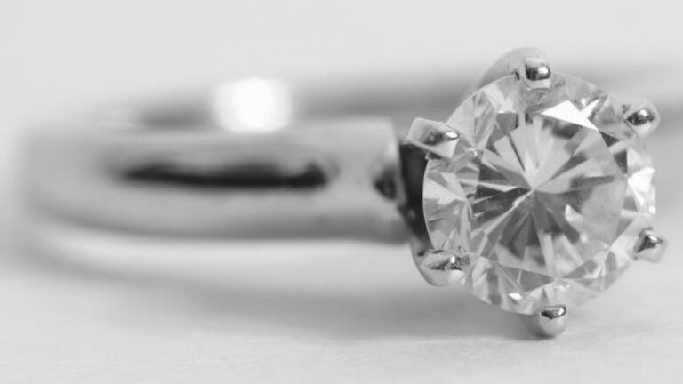 Bague diamant : comment choisir ?